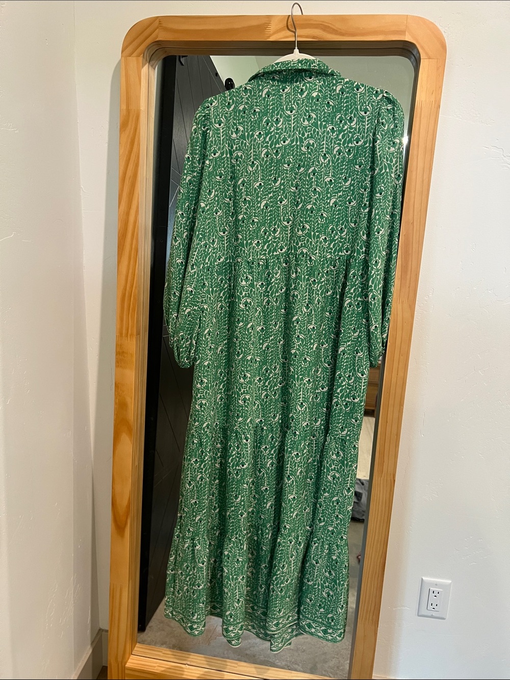Max Studio Green Printed Tiered Maxi Dress - Picture 8 of 8